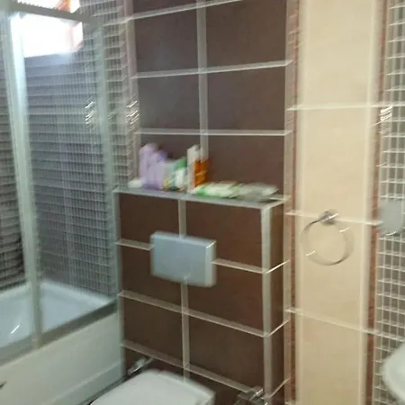 Golf Villa. City Center. *